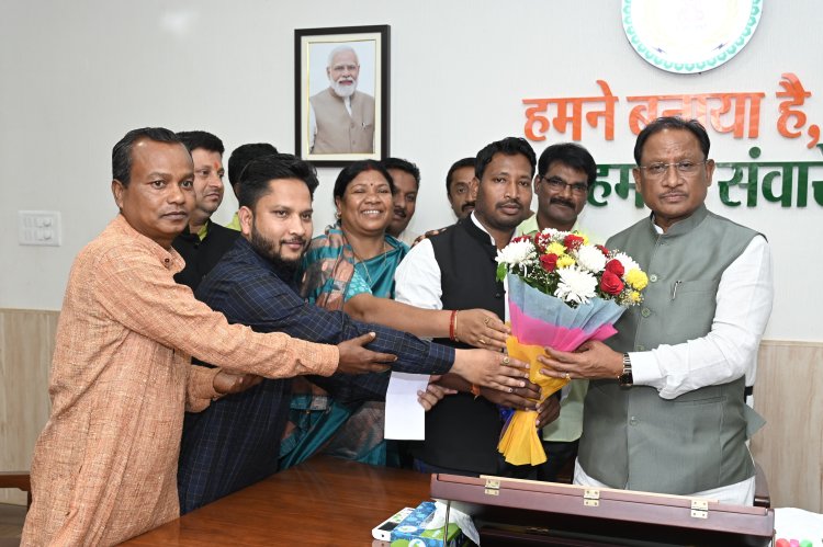 16 मार्च को जशपुर नगर सरकार के शपथ ग्रहण समारोह में बतौर मुख्य अतिथि शामिल होंगे मुख्यमंत्री विष्णुदेव साय,कार्यक्रम को लेकर तैयारी शुरू,जशपुर विधायक रायमुनी भगत के नेतृत्व में पार्षदों ने किया मुख्यमंत्री साय को आमंत्रित