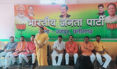 भाजपा का 46वां स्थापना दिवस जिला कार्यालय में धूमधाम से मनाया गया