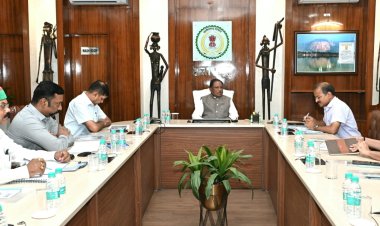 मुख्यमंत्री विष्णु देव साय ने लिया छत्तीसगढ़ को शिक्षा का राष्ट्रीय केंद्र बनाने का संकल्प : देश के टॉप-100 शैक्षणिक संस्थानों में स्थान दिलाने के लिए विश्वविद्यालयों और महाविद्यालयों की गुणवत्ता सुधार पर विशेष जोर