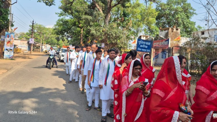 महावीर जयंती के अवसर पर बगीचा में जैन समाज ने निकाली शोभा यात्रा,भगवान महावीर के द्वारा दिए गए उपदेशो और महावीर स्वामी के जयकारे भरे नारे से गुंजायमान हुआ बगीचा