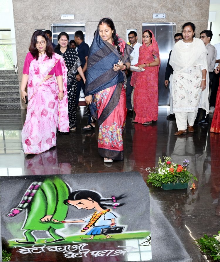 मंत्री श्रीमती राजवाड़े ने कहा बच्चों के अधिकारों की रक्षा छत्तीसगढ़ सरकार की सर्वाेच्च प्राथमिकता,बाल संरक्षण से जुड़े प्रत्येक मामले में संवेदनशीलता और त्वरित कार्रवाई बेहद आवश्यक