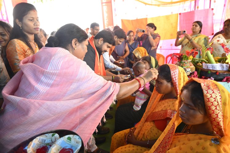 बगीचा के रोकड़ा में हुआ जिला स्तरीय सुशासन शिविर का आयोजन,जशपुर विधायक श्रीमती रायमुनी भगत के मुख्य आतिथ्य में हुआ कार्यक्रम संपन्न