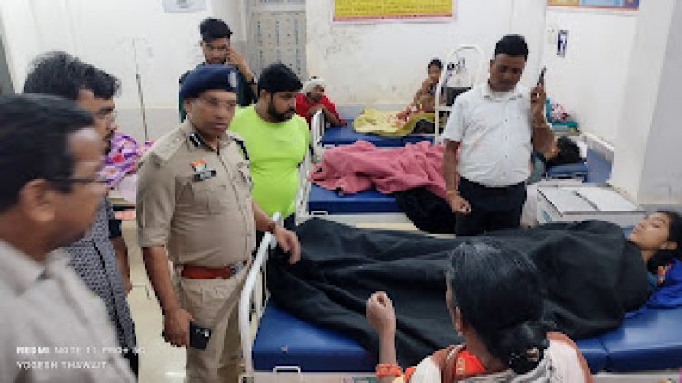 विधायक श्रीमती रायमुनी भगत,जशपुर कलेक्टर रोहित व्यास और पुलिस अधीक्षक शशि मोहन सिंह देर रात पहुंचे बगीचा अस्पताल,सभी घायलों का जाना हाल,दिया उचित और बेहतर उपचार का निर्देश