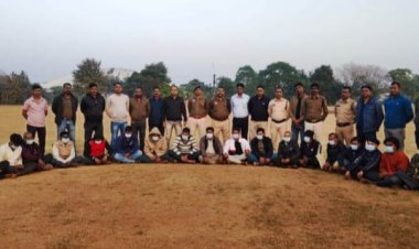 खजाने की अफवाह ने युवकों को बनाया डकैत, कोरबा में हुए डकैती कांड में 19 आरोपी गिरफ्तार, परिजनों ने मचाया बवाल