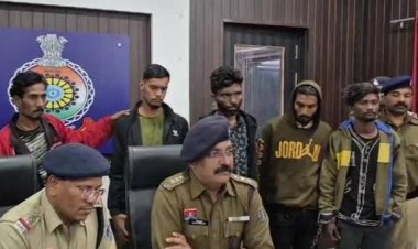 दुर्ग पुलिस ने नशे के कारोबार पर बड़ी कार्रवाई करते हुए पांच आरोपियों को गिरफ्तार किया