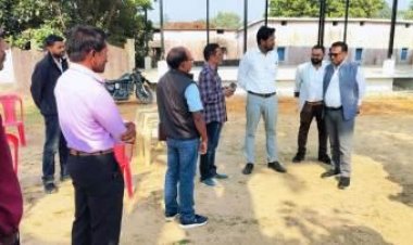 कमिश्नर दुग्गा ने एसआईआर कार्य व भगोरा के धान खरीदी केंद्र का किया निरीक्षण