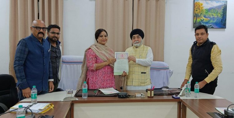 शहीद वीर नारायण सिंह अंतरराष्ट्रीय क्रिकेट स्टेडियम, नया रायपुर के उन्नयन और संचालन प्रबंधन हेतु एमओयू पर हस्ताक्षर