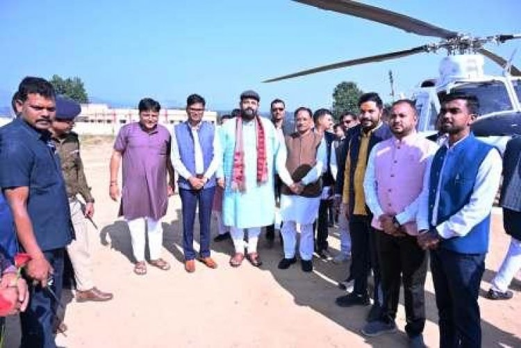 मुख्यमंत्री साय नारायणपुर पहुंचे, हेलीपैड पर हुआ आत्मीय स्वागत