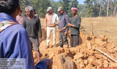 *अवैध ईंट भट्ठा निर्माण पर की गई कार्यवाही वन विभाग ने की ईंट जब्त*
