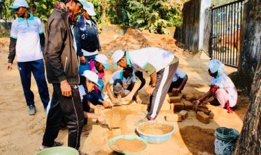 जहाँ बंदूकें खामोश हुईं, वहाँ रखी जा रही भविष्य की नींव, 35 आत्मसमर्पित नक्सली बने राजमिस्त्री