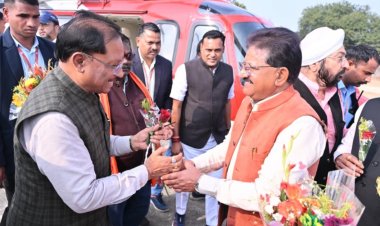 *मुख्यमंत्री श्री विष्णुदेव साय पहुंचे,,,हुआ आत्मीय स्वागत*