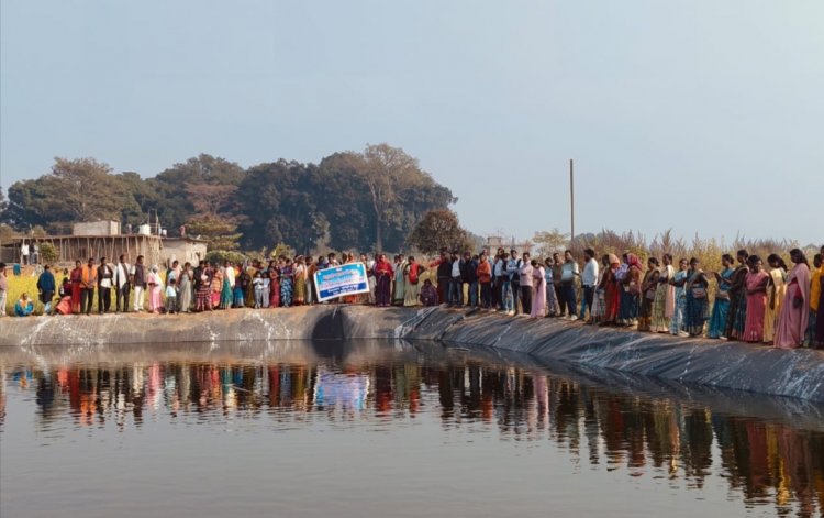 *मोनोकल्चर को बढ़ावा देने और आधुनिक तकनीकी से मछली पालन हेतु मत्स्य कृषकों को दिया गया मछुआ प्रशिक्षण*