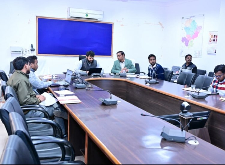 *शिविरों मे प्राप्त आवेदनों का त्वरित निराकरण करें सुनिश्चित - कलेक्टर श्री रोहित व्यास*