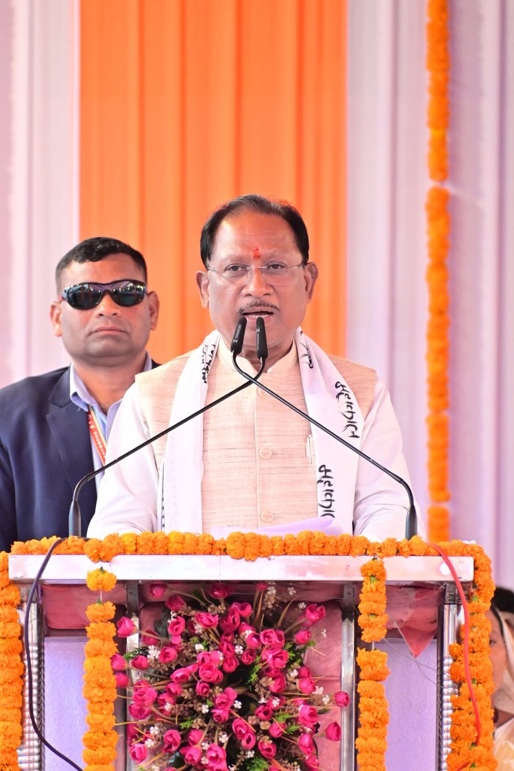 मुख्यमंत्री साय ने कोतबा में लगाई घोषणाओं की झड़ी,चौतरफा विकास के लिए तैयार किया रूपरेखा,पढ़ें पूरी खबर