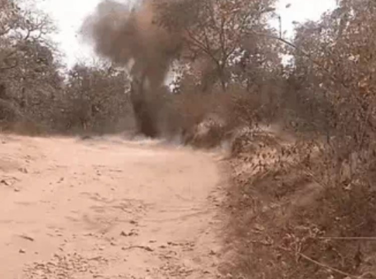 बीजापुर जिले के ईलमिड़ी थाना क्षेत्र में सुरक्षा बलों ने नक्सलियों की एक बड़ी साजिश को नाकाम कर दिया