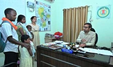 अपर कलेक्टर प्रदीप साहू ने जनदर्शन में सुनी आमजन की समस्याएं