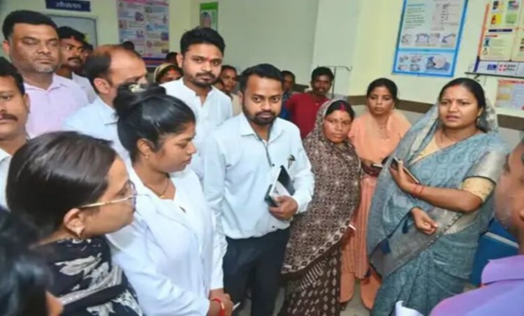 जिला अस्पताल में लापरवाही पर भड़कीं मंत्री लक्ष्मी राजवाड़े: “मेरा ब्लड ले लो, पर इलाज करो”