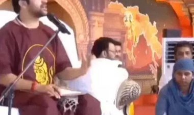 बागेश्वर बाबा ने बुजुर्ग को 1 लाख की आर्थिक मदद दिलाई, कोरबा में लगाया दिव्य दरबार