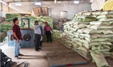 खरीफ पूर्व कृषि केंद्रों का निरीक्षण,अनियमितता पर दो केंद्रों को नोटिस