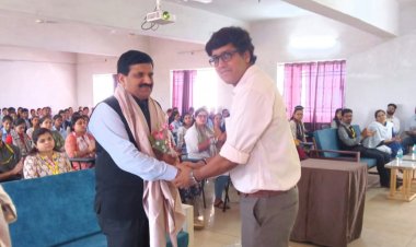 वैज्ञानिक दृष्टिकोण अपनाएं, अन्धविश्वास दूर भगाएं - डॉ दिनेश मिश्र