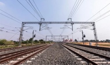 समूचे देश को जोड़कर सबसे गरीब और दूरदराज के देशवासियों की सेवा कर रही है भारतीय रेल