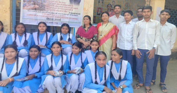 जिला प्रशासन एवं अदाणी फाउंडेशन की साझेदारी से रायपुर में बोर्ड परीक्षा परिणामों में सुधार