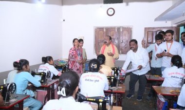 शिक्षा के साथ कौशल विकास से बढ़ता है आत्मविश्वास : अरुण साव