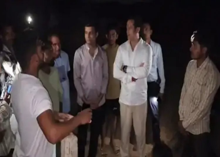 NAKTI BULLDOZER ACTION : वादा टूटा, उजड़ गए घर, विस्थापितों की खुले आसमान में कटी रात