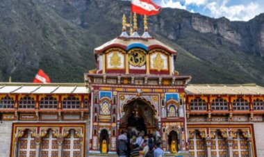 अयोध्या के बाद अब बद्रीनाथ धाम में चढ़ावा चोरी का मामला आया सामने, कमेटी अध्यक्ष का सचिव निलंबित