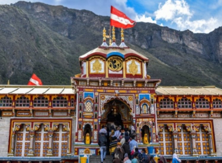 अयोध्या के बाद अब बद्रीनाथ धाम में चढ़ावा चोरी का मामला आया सामने, कमेटी अध्यक्ष का सचिव निलंबित