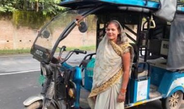 ई-रिक्शा ने बदली संगीता की जिंदगी, आत्मनिर्भरता की राह पर बनी लखपति दीदी